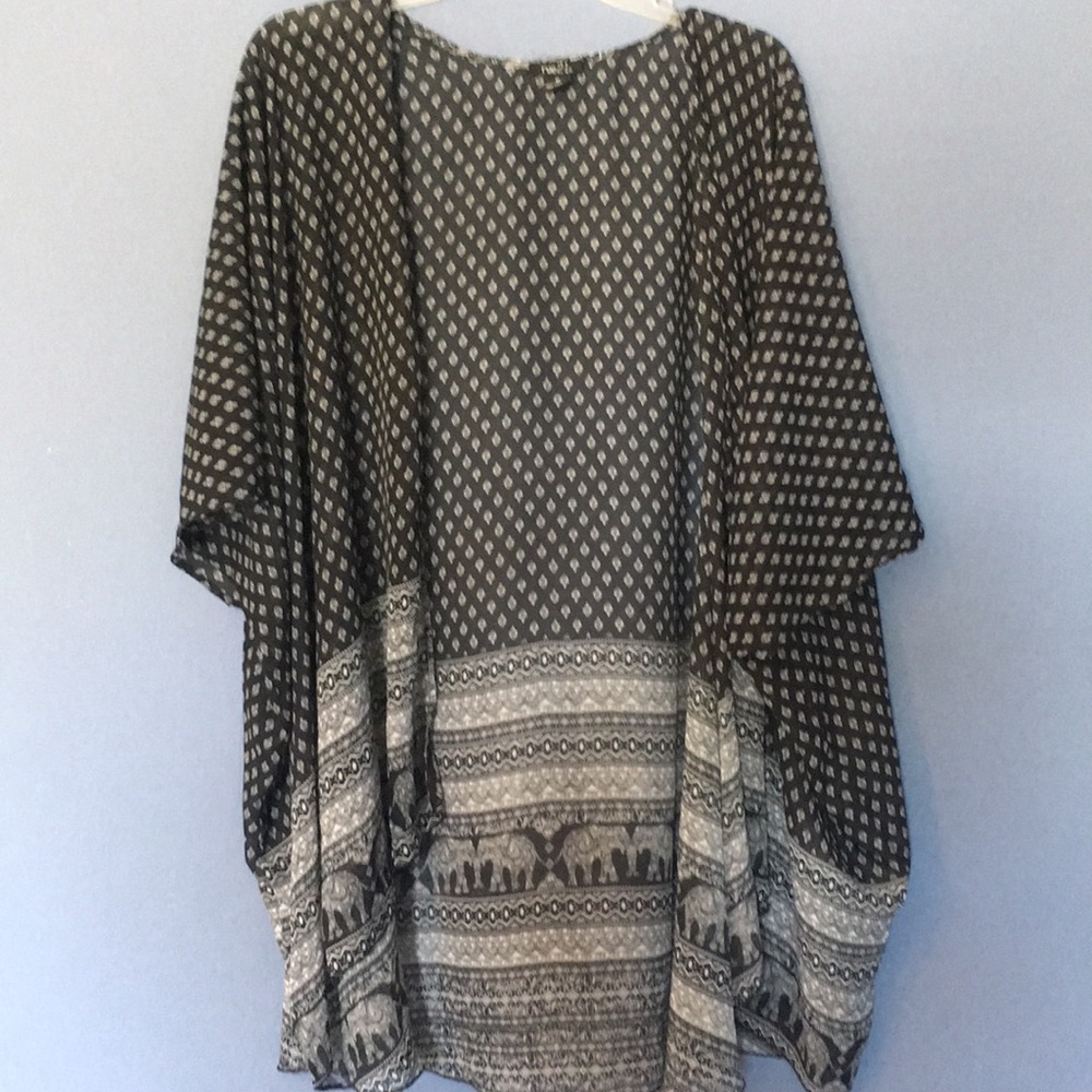 Rue 21 kimono